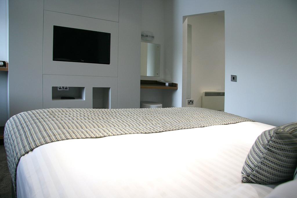 Damon'S Hotel Lincoln Bagian luar foto